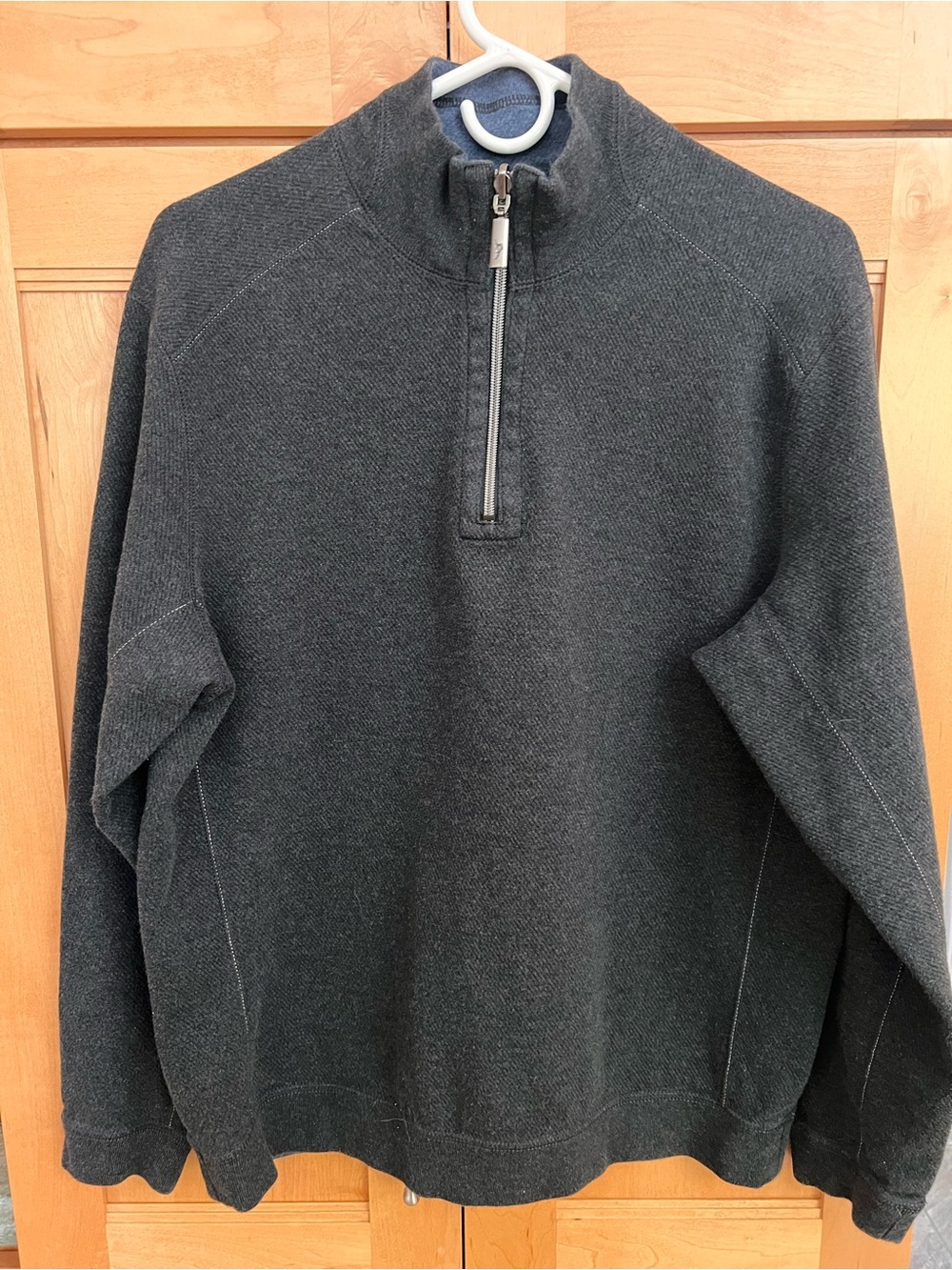 Tommy Bahama Men’s Reversible Charcoal and Blue Half-Zip Sweater Medium